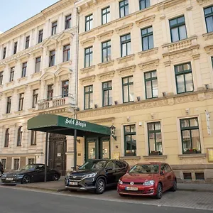 3* Отель Adagio