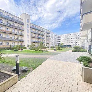 Grosse 3-raum Luxus-unterkunft Mit 2 Badern, Waschtrockner & Kostenfreier Tiefgarage In Innenstadtnahe Leipzig