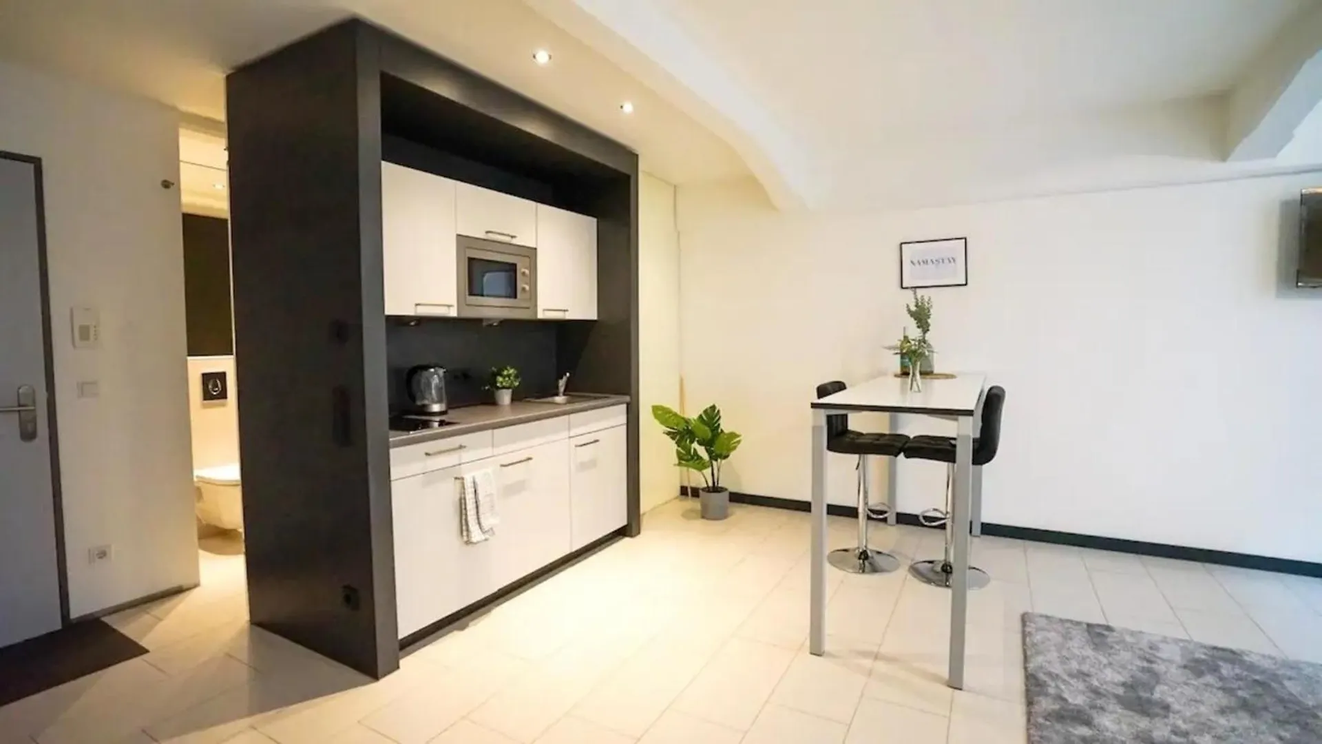 Ferienwohnung Uniklinik Zentral Kueche Fitnessraum Leipzig